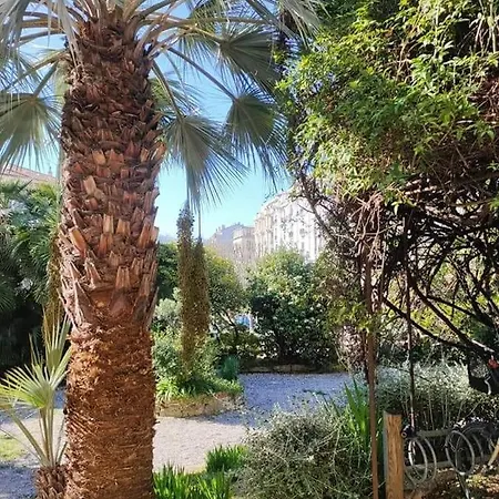 Unique, Et Calme Appartement